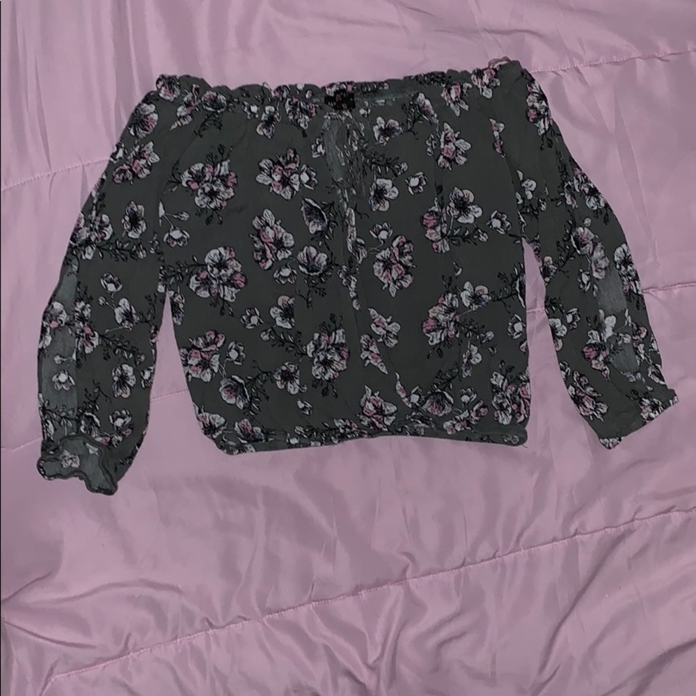 Off the shoulder floral crop top